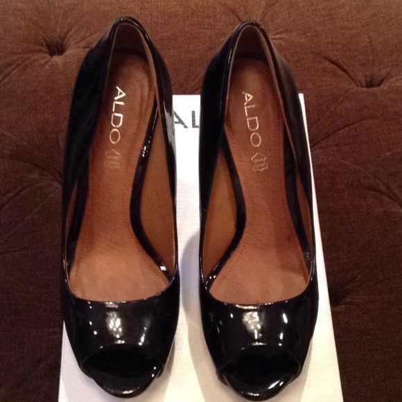 aldo black open toe heels